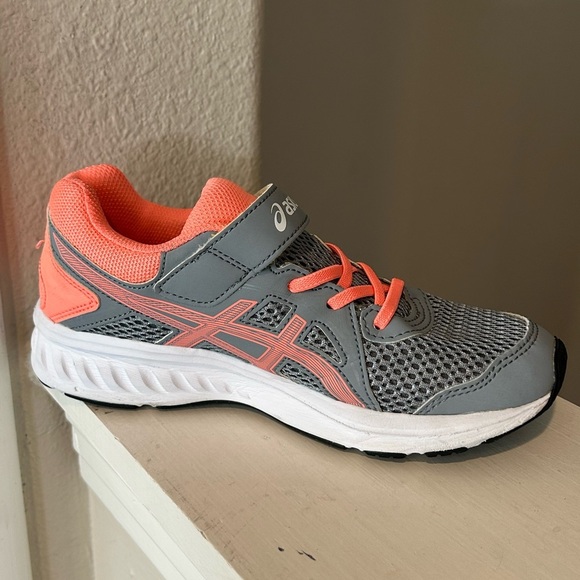 ASICS Youth Jolt 3 Running Grey/Coral 1014A034 Size 2.5 - Picture 5 of 9